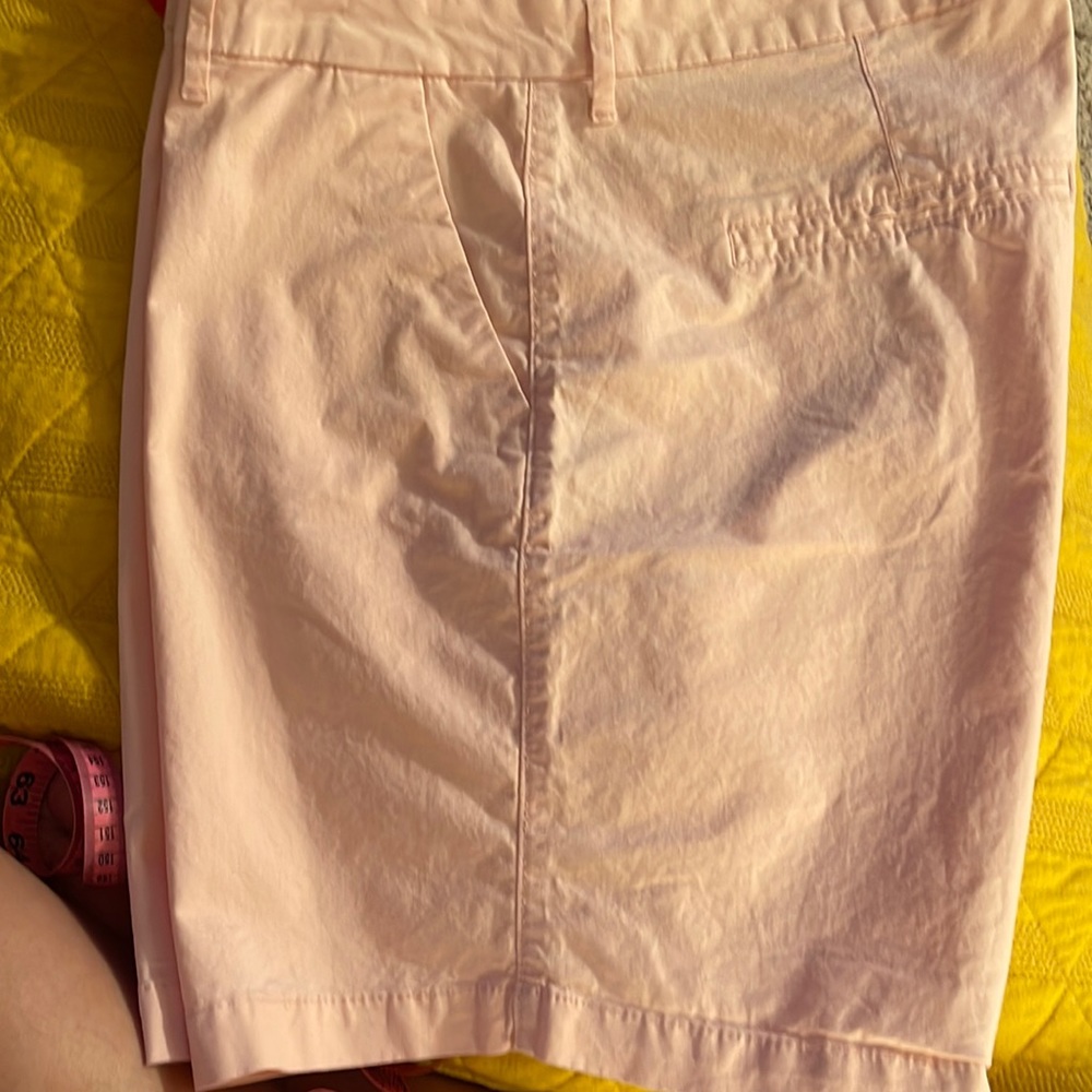 Old Navy pink shorts